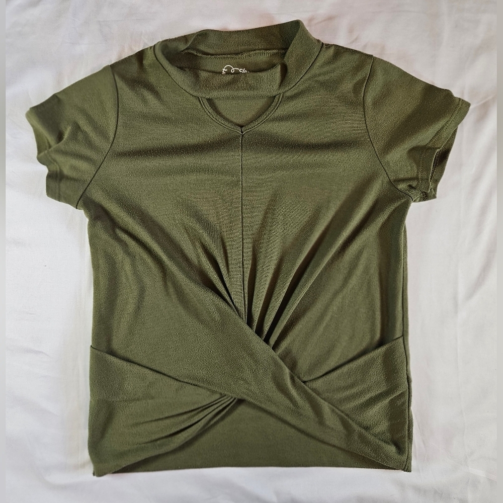 Art Class Girls Olive Green Mock Turtleneck Short Sleeve Keyhole Top Size Large